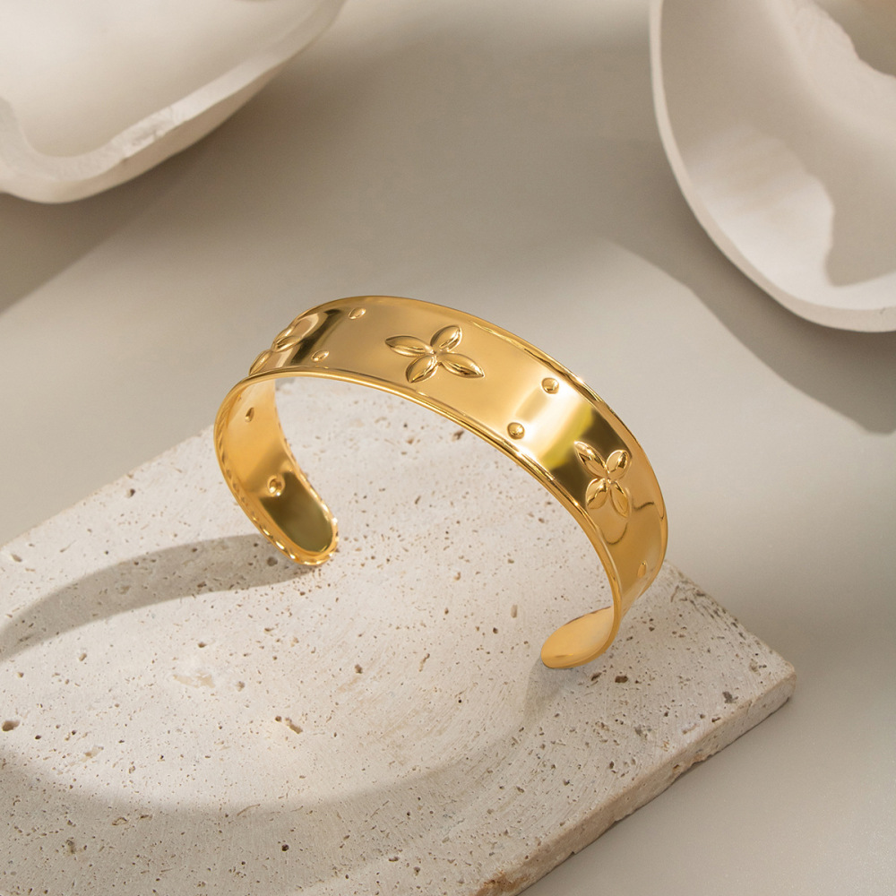 Bracelet Manchette En Acier Inoxydable Doré, Imperméable, Avec Motif Floral (1 Pièce). Image3