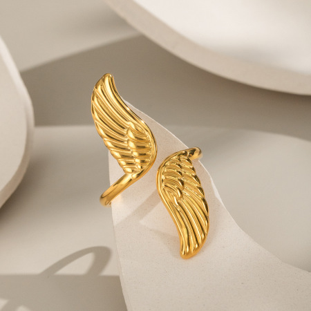 Bague statement Wings en acier inoxydable étanche couleur or (1 pièce)