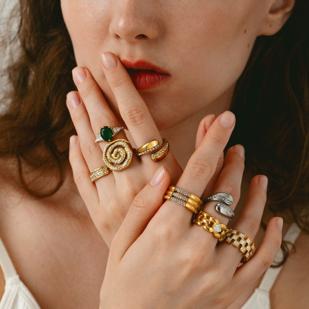 Bagues élégantes géométriques en acier inoxydable étanches avec zircon, collection Luxueuse