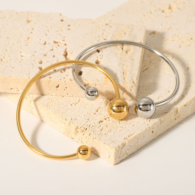 Bracelet Simple En Acier Inoxydable Étanche Couleur Or (1 Pièce) Image4