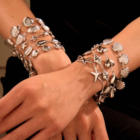 1 paire de bracelets à chaîne pour femme en acier inoxydable couleur or, motif tortue de vacances, série romantique 2