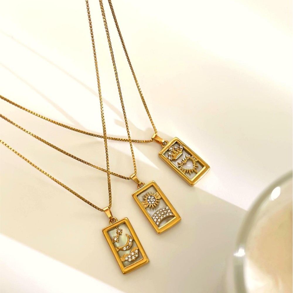 Collier Pendentif En Acier Inoxydable Étanche Doré Avec Strass (1 Pièce) Image4