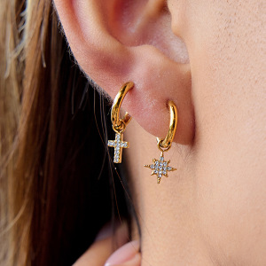 Boucles D'Oreilles Pendantes Pour Femme, En Acier Inoxydable Doré, Motif Ours, Imperméables, Collection Luxe (1 Paire). h5 Image3