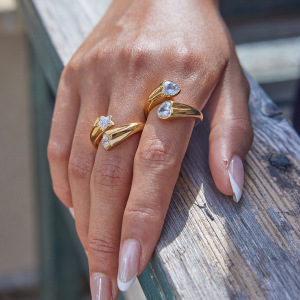 Bague Femme En Acier Inoxydable Doré, Étanche, Ornée D'Une Pierre Précieuse Et Ornée D'Une Étoile Personnalisée. h5 Image5