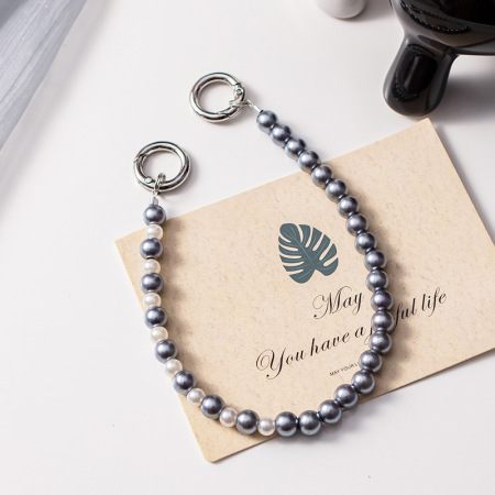 1 bracelet de téléphone en aluminium avec perles argentées de la série Modern