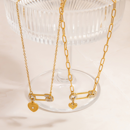Collier pendentif cœur en acier inoxydable étanche couleur or (1 pièce)