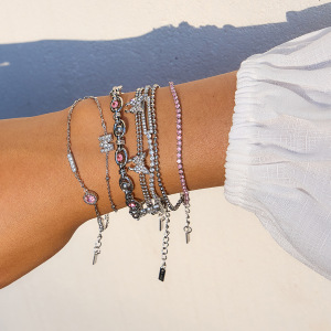 Bracelet Chaîne Femme En Acier Inoxydable Étanche Avec Lettre Mignonne (1 Pièce) - Collection Luxe h5 Image6