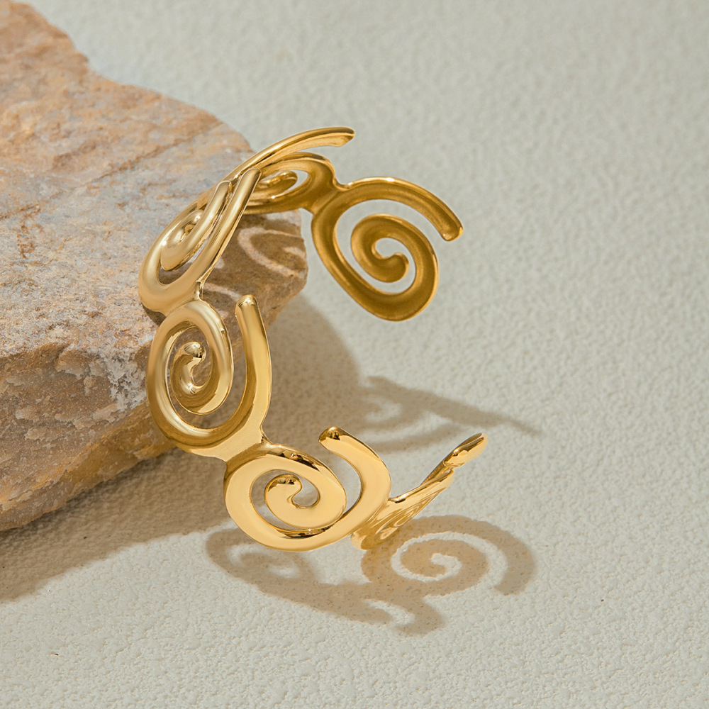 Bracelet Classique Spiralé En Acier Inoxydable Étanche Couleur Or Pour Femme (1 Pièce) Image7
