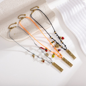Collier Pendentif Élégant Rectangulaire En Acier Inoxydable Étanche Couleur Or Pour Femme (1 Pièce) h5 Image3