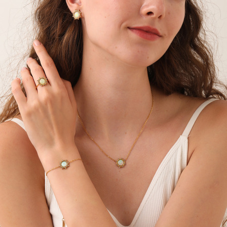 Ensembles de bijoux luxueux et élégants en acier inoxydable doré, étanches et résistants au soleil