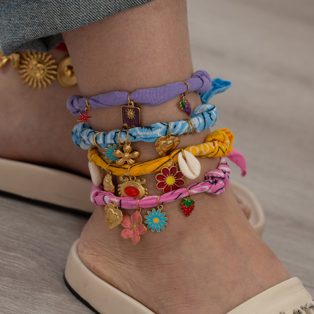Bracelet de cheville en acier inoxydable doré, étanche, collection Romantique, motif floral (1 pièce) 2