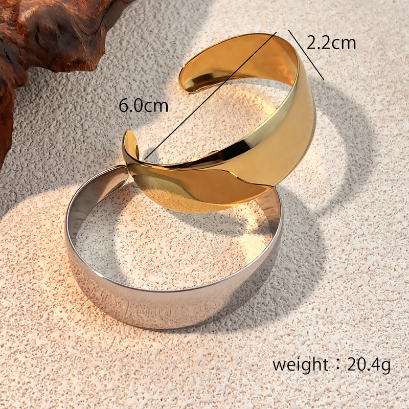 Bracelet Manchette Simple En Acier Inoxydable Étanche Couleur Or (1 Pièce) Image4