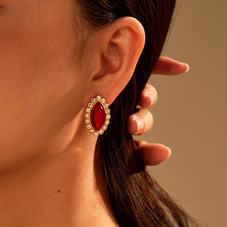 Boucles d'oreilles puces pour femmes, luxueuses, rétro, géométriques, en acier inoxydable étanche.