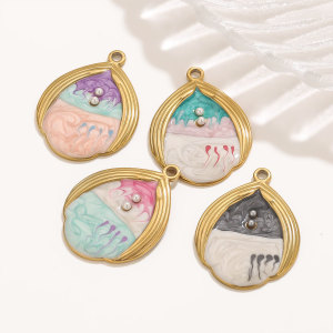 Pendentif Femme En Acier Inoxydable Doré, Étanche, Orné D'Un Coquillage Coloré (1 Pièce) h5 Image2