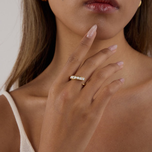 Bague Rétro Géométrique En Acier Inoxydable Étanche Couleur Or Pour Femme, Ornée De Pierres Précieuses (1 Pièce) h5 Image3