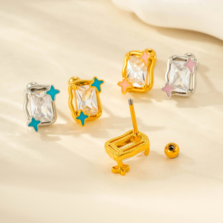 1 boucle d'oreille piercing en cuivre et zircon 2