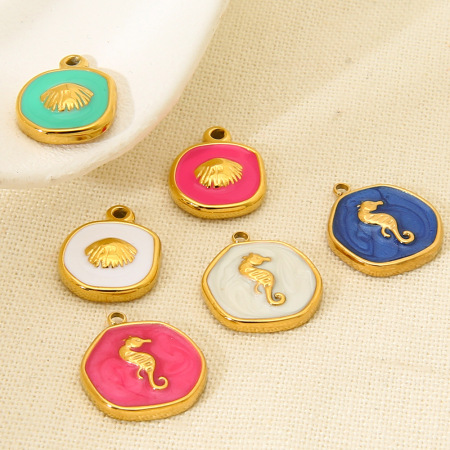 Pendentif unisexe classique en acier inoxydable étanche couleur or 2