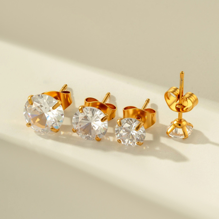Boucle d'oreille piercing simple en acier inoxydable étanche couleur or avec zircon (1 pièce)