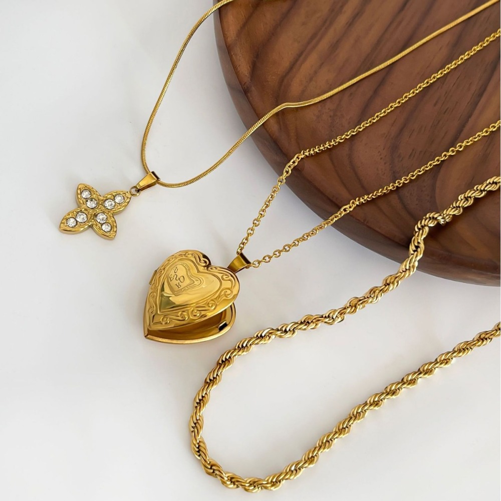 Collier Pendentif Cœur En Acier Inoxydable Étanche Couleur Or (1 Pièce) Image5