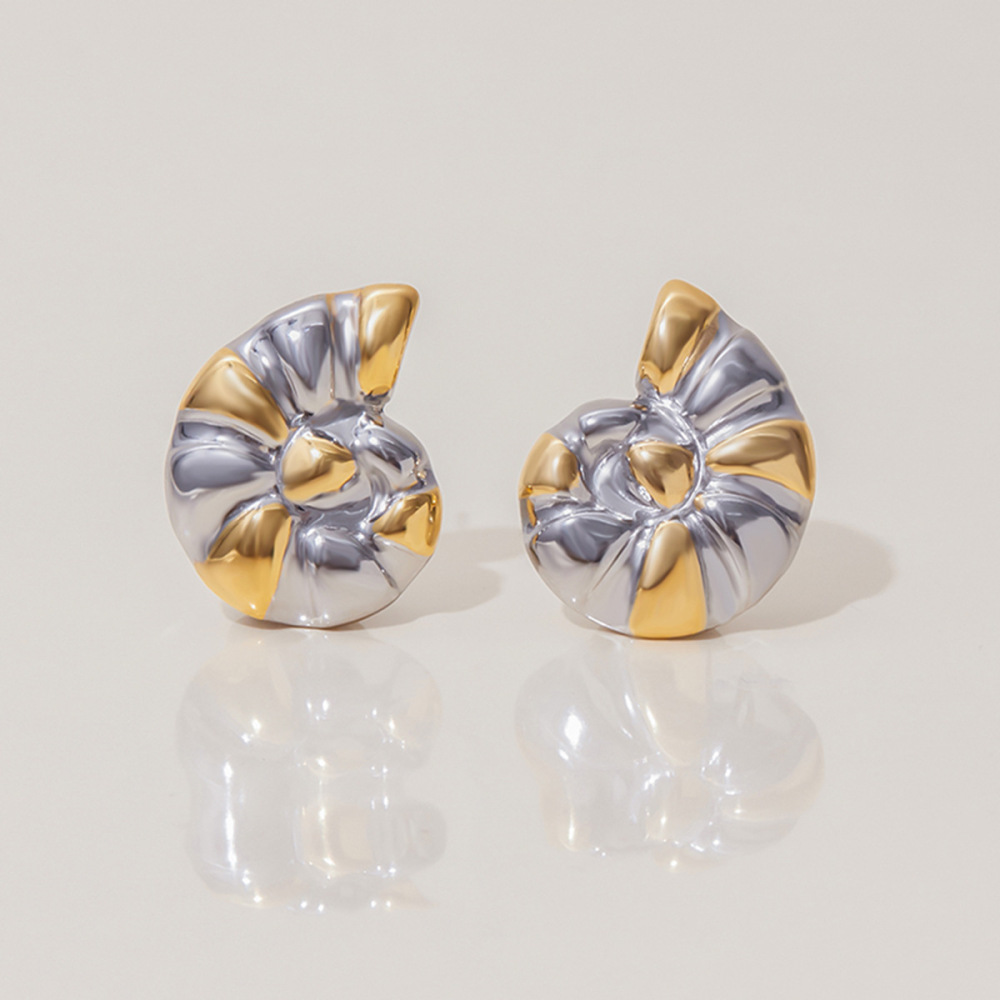 1 Paire De Boucles D'Oreilles Puces Pour Femme, En Acier Inoxydable Imperméable Et Or, Motif Coquillage. Image3