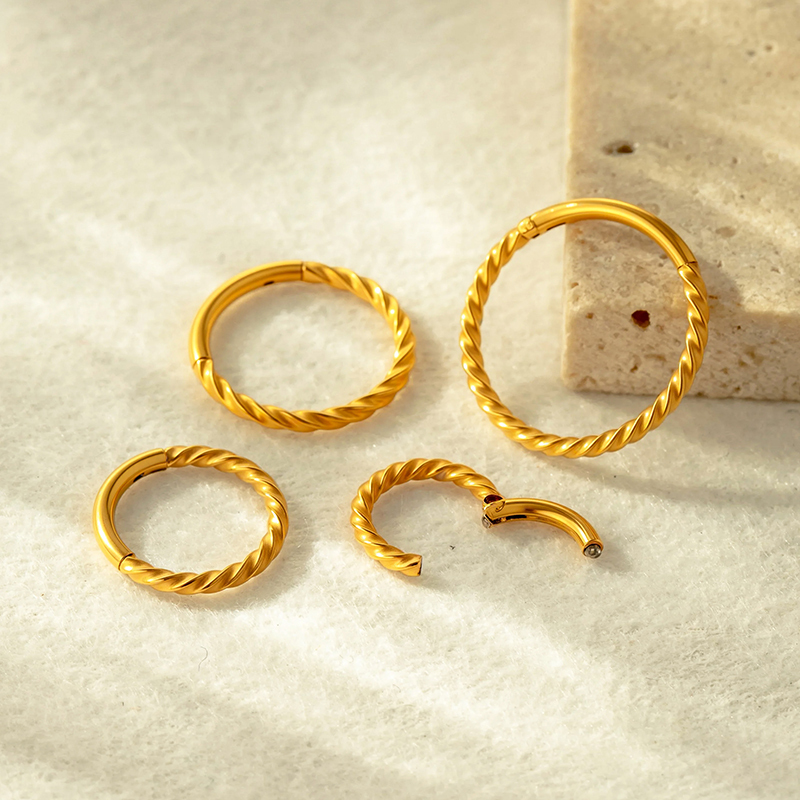 Boucles D'Oreilles Piercing Minimalistes Rondes En Acier Inoxydable Étanche Couleur Or Pour Femme (1 Pièce) h5Image3