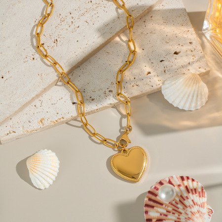 Collier pendentif cœur en acier inoxydable étanche couleur or (1 pièce)