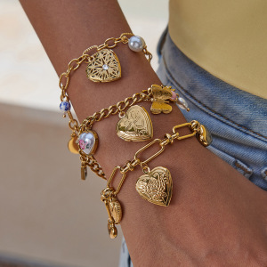 Bracelet À Breloques Pour Femme, En Acier Inoxydable, Couleur Or, Avec Un Cœur Délicat (1 Pièce). h5 Image4