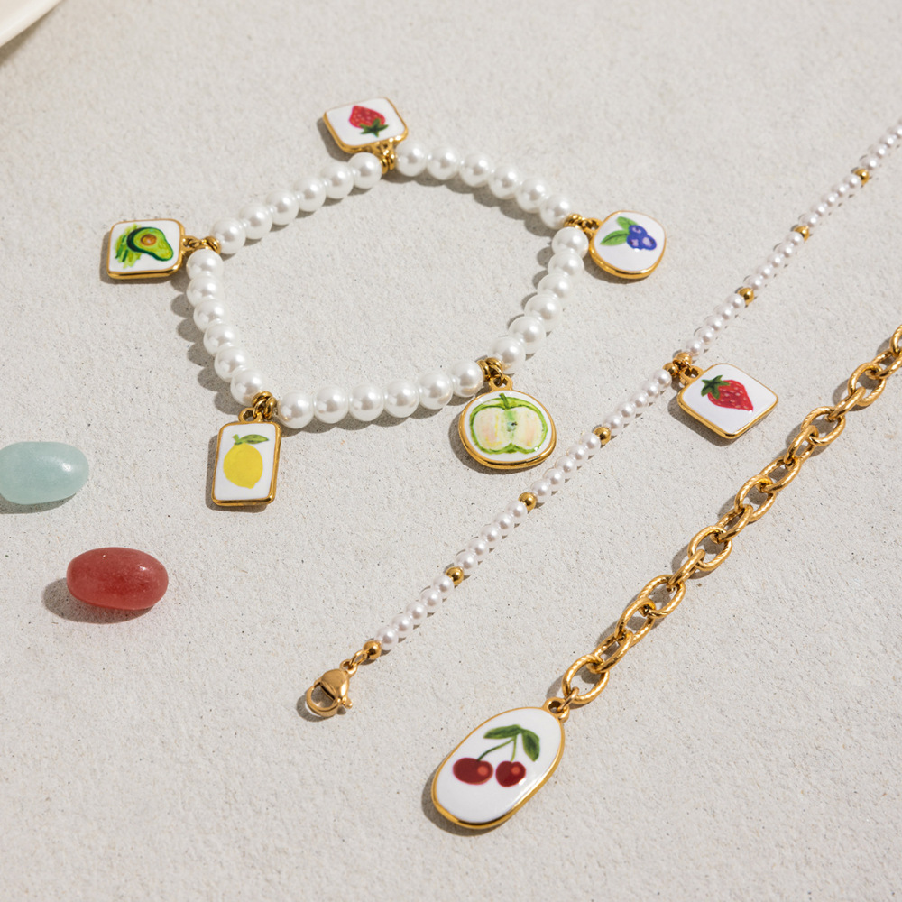 Bracelet À Breloques Romantique Pour Femme, En Acier Inoxydable Doré, Motif Cerise (1 Pièce). Image4