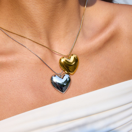 Collier pendentif femme classique en forme de grand cœur, en acier inoxydable étanche, couleur or (1 pièce) 2