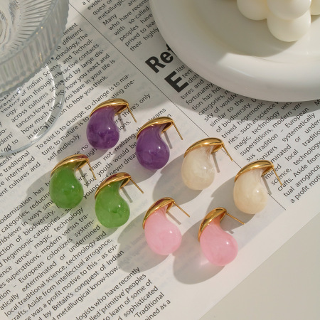 1 paire de boucles d'oreilles en forme de goutte 2