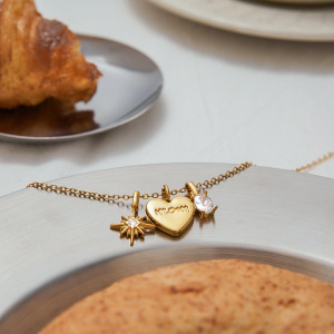 Collier Pendentif Femme En Forme De Cœur, En Acier Inoxydable Étanche, Couleur Or (1 Pièce) h5 Image3