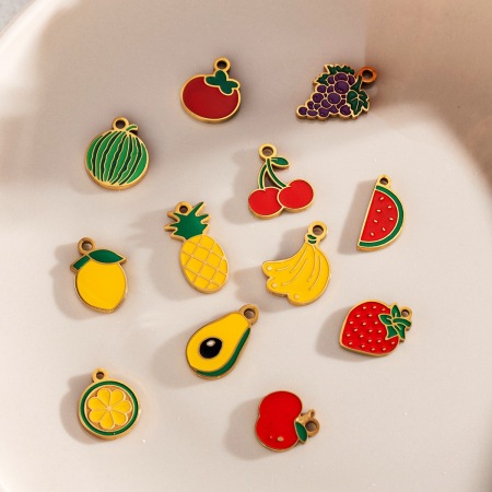 1 pendentif décoratif en acier inoxydable doré, étanche, en forme de fruit mignon 2