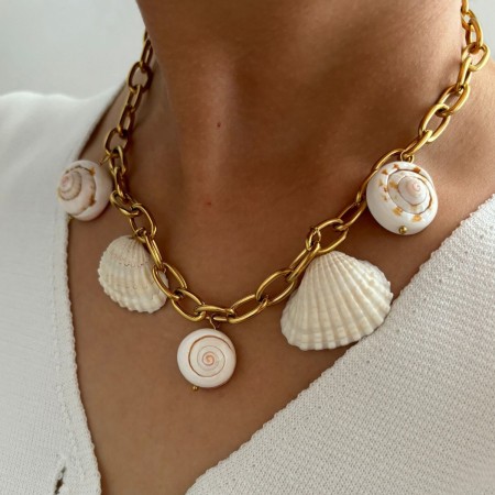 Collier avec pendentif coquillage en acier inoxydable couleur or, 1 pièce