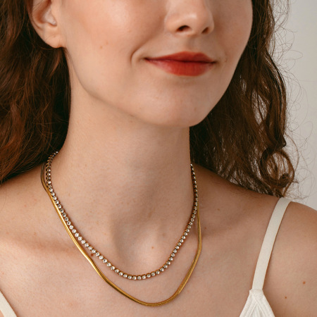 1 paire de colliers superposés géométriques simples pour femme, en acier inoxydable étanche, à porter au quotidien