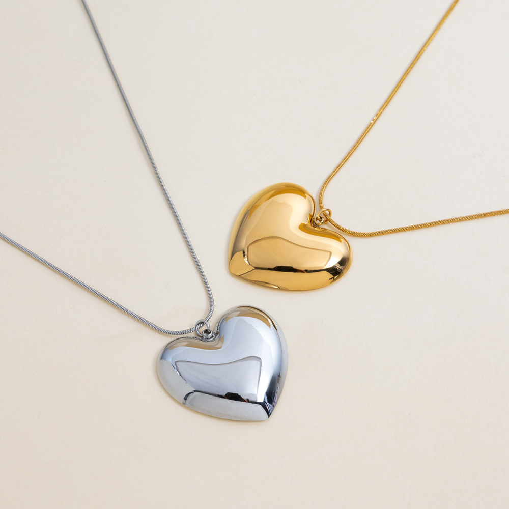 Collier Pendentif Femme Classique En Forme De Grand Cœur, En Acier Inoxydable Étanche, Couleur Or (1 Pièce) Image6