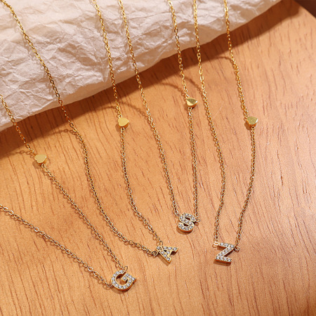 Collier pendentif lettre en acier inoxydable étanche couleur or 2