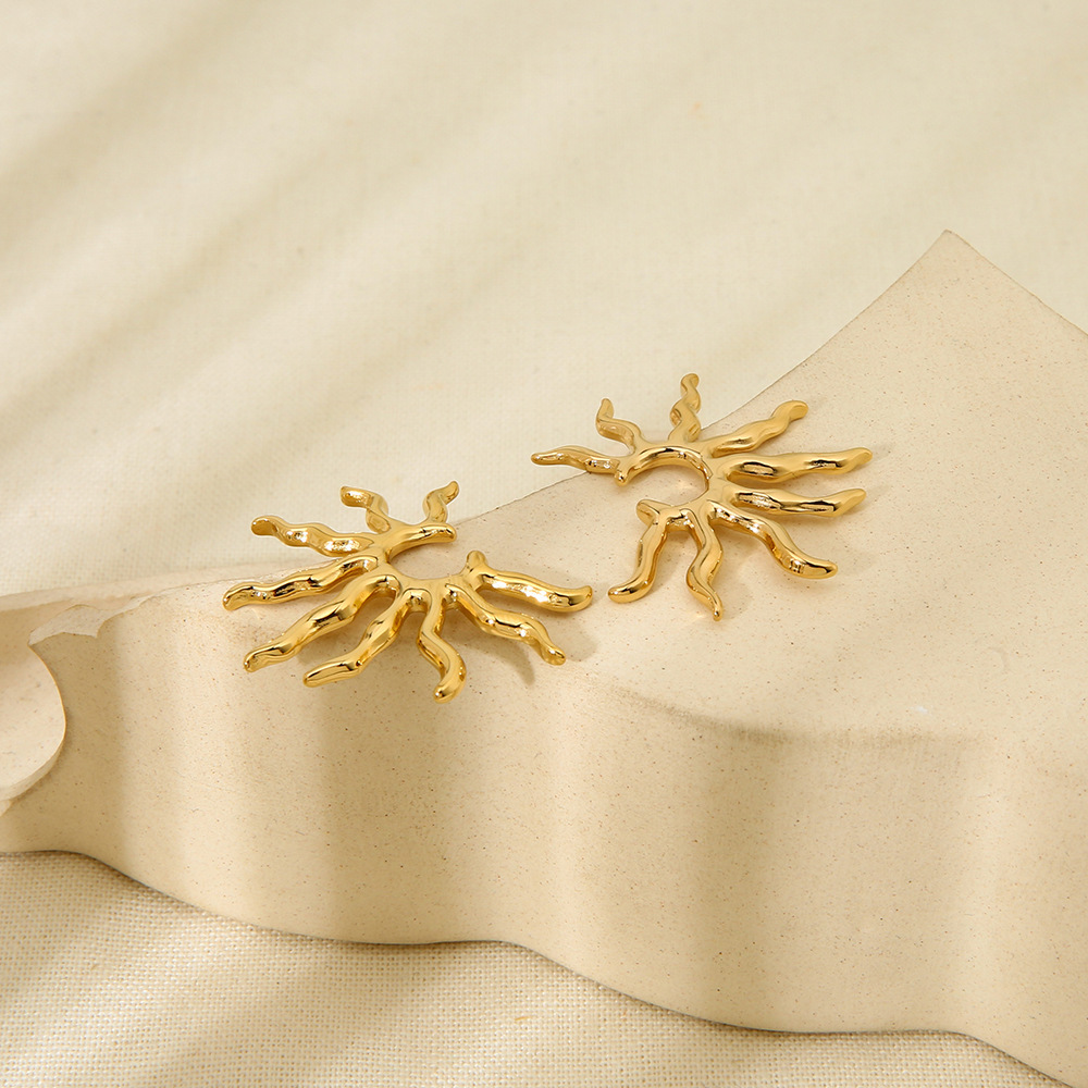 Colliers Pendentifs Pour Femmes En Acier Inoxydable Étanche, Style Rétro Soleil/Lune, Collection Classique Image4