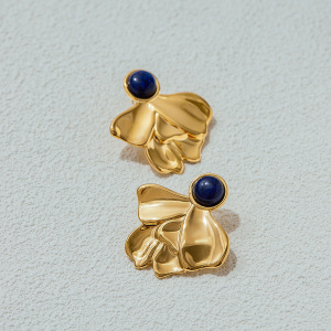 1 Paire De Boucles D'Oreilles Puces Pour Femme, Style Rétro Français, Motif Floral, En Acier Inoxydable Étanche, Couleur Or, Collection Classique. h5 Image3