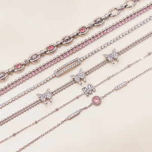 Bracelet Chaîne Femme En Acier Inoxydable Étanche Avec Lettre Mignonne (1 Pièce) - Collection Luxe h5 Image4