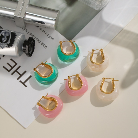 1 paire de boucles d'oreilles créoles simples en forme de U 2