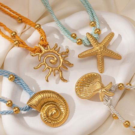 Collier tressé en acier inoxydable doré, imperméable, en forme d'étoile de mer (1 pièce) 2