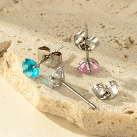 Boucle d'oreille piercing simple en acier inoxydable étanche couleur or avec zircon (1 pièce) 2