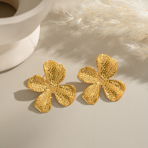 Ensemble De Boucles D'Oreilles À Motif Floral En Acier Inoxydable Étanche Couleur Or h5 Image4