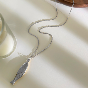 Collier Pendentif Poisson Étanche En Acier Inoxydable Couleur Or (1 Pièce) h5 Image5