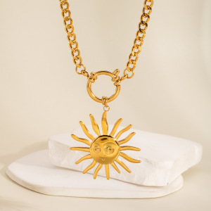 Collier Pendentif Soleil Rétro Couleur Or 1 Pièce h5 Image3