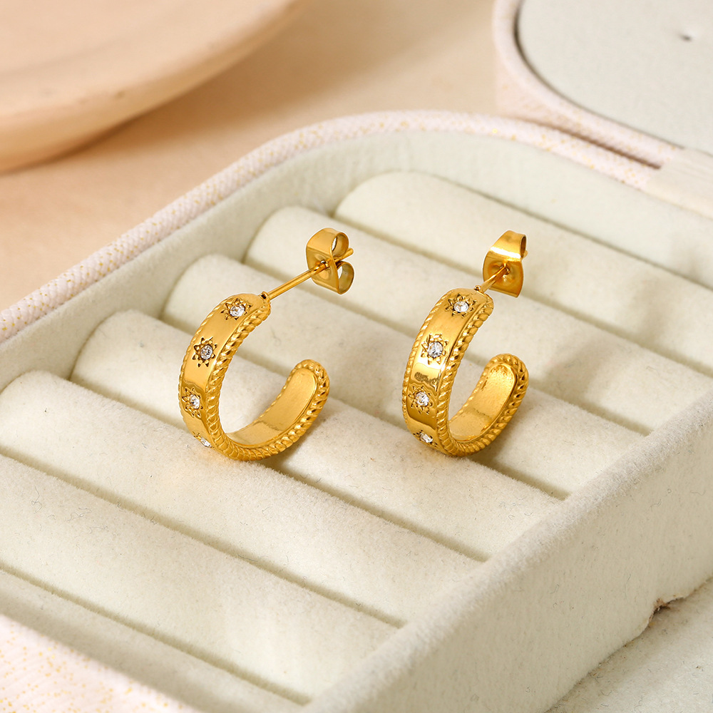 1 Paire De Boucles D'Oreilles Créoles Pour Femme, En Acier Inoxydable Imperméable, Ornées De Zircon Et De La Série Rétro Classique Star h5Image2