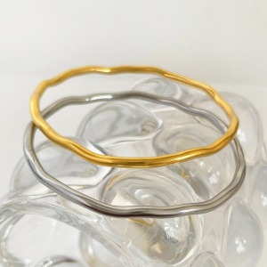 Bracelet Simple En Acier Inoxydable Étanche Couleur Or (1 Pièce) h5 Image5