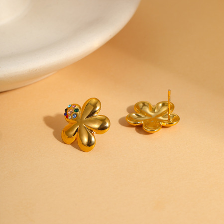 1 paire de boucles d'oreilles puces en acier inoxydable imperméables à motif floral doux 2