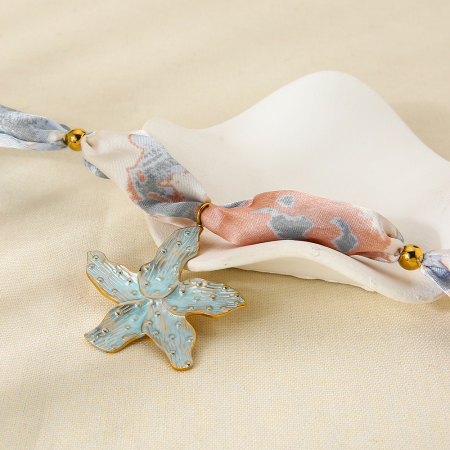 Collier pendentif fleur en tissu romantique 1 pièce 2