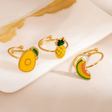 Bague femme simple et élégante en acier inoxydable, imperméable, avec motif de fruits du quotidien (1 pièce).
